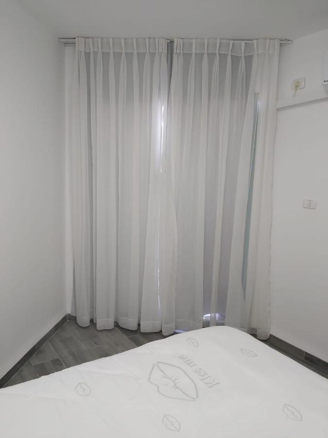 Rina Vacation Apartment Tiberias Exterior photo